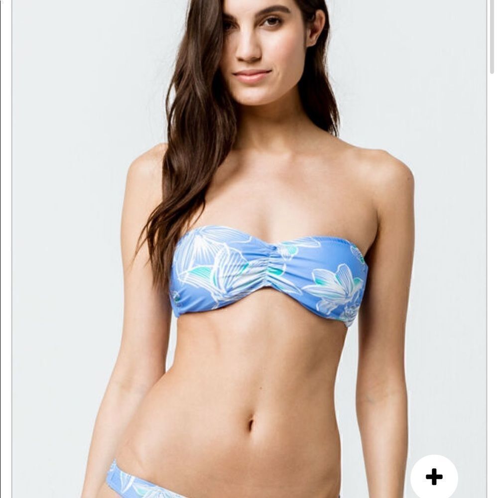SISSTREVOLUTION Rikki Bandeau Bikini Top Size M